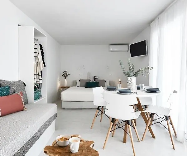 Infinite Blue Luxury Apartment *