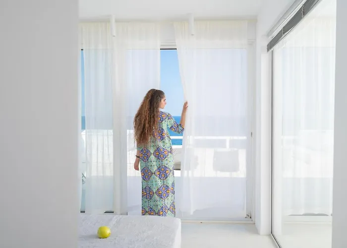 Infinite Blue Luxury Apartment *