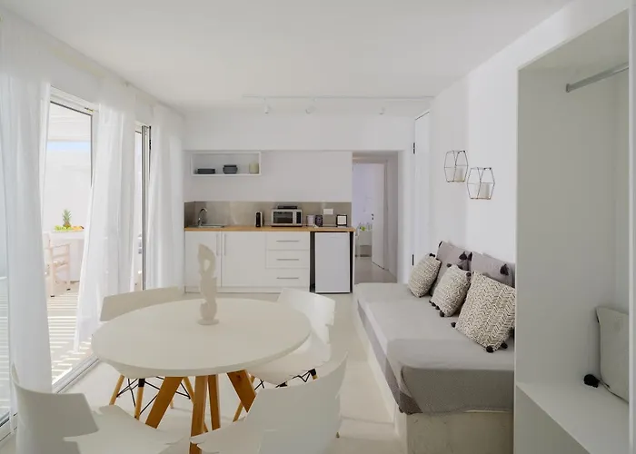 Infinite Blue Luxury * Fira (Santorini)