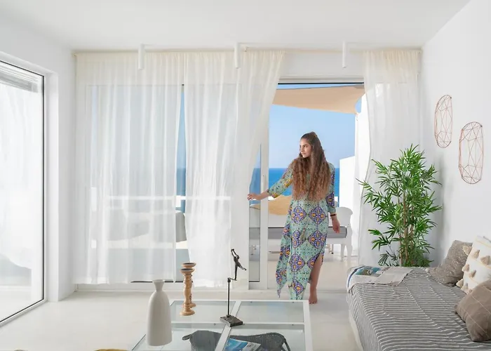 Infinite Blue Luxury * Fira (Santorini)