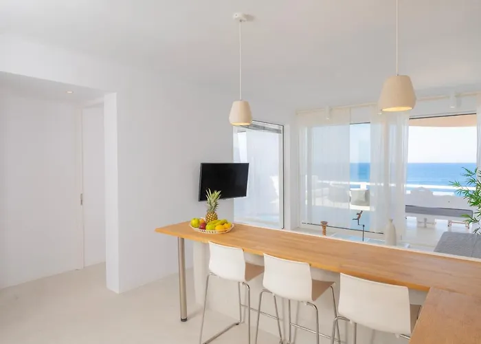 Infinite Blue Luxury Apartment