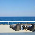 Infinite Blue Luxury Fira (Santorini)