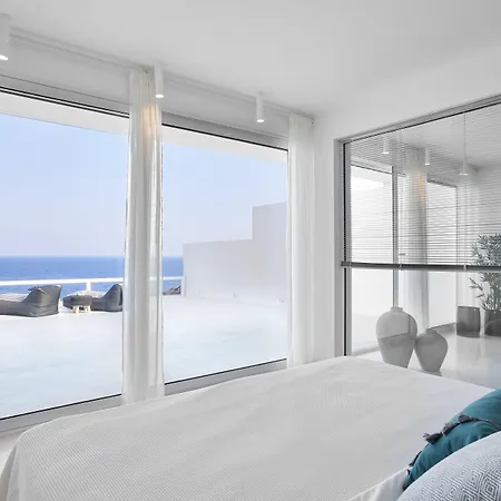 Infinite Blue Luxury * Fira (Santorini)